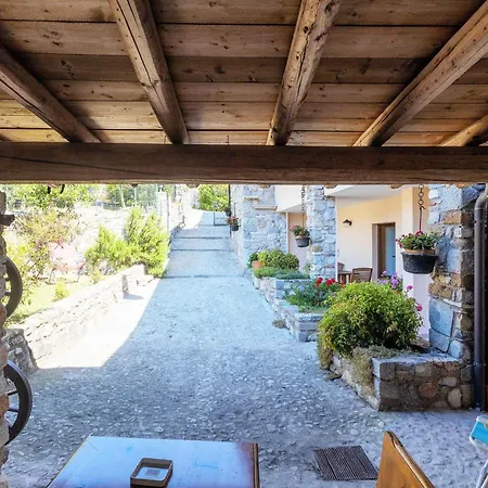 Διαμέρισμα Casa Rita 2 In Vesio