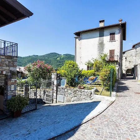 Casa Rita 2 In Vesio *