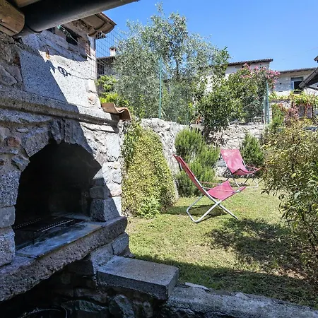Casa Rita 2 In Vesio Διαμέρισμα *